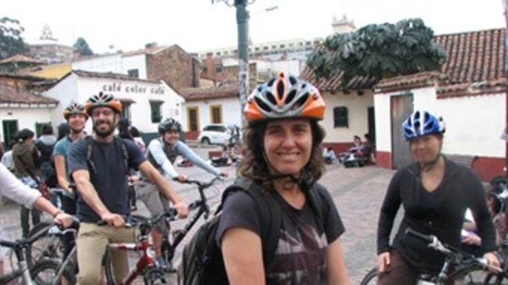 Incentivan alternativas para transportarse en bicicletas y carros electrónicos