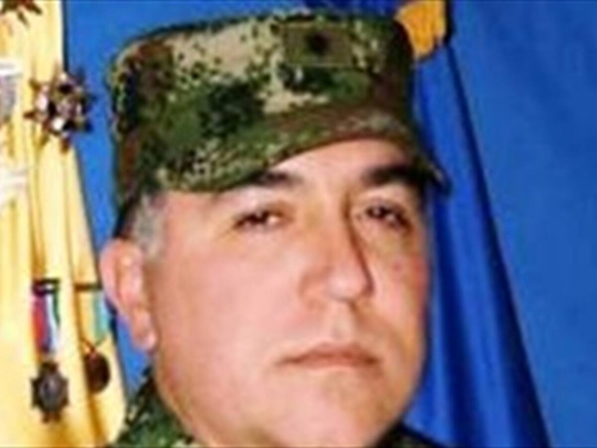 Citan a interrogatorio al general Javier Rey