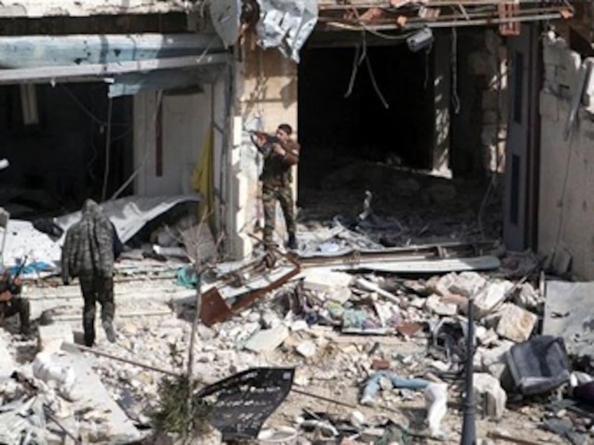 Oposición en Siria se reúne en Estambul para elegir Gobierno interino