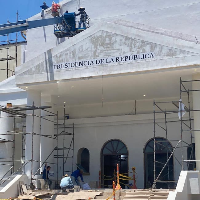 Obras de adecuación en el Batallón Paraíso, desde donde despachará el presidente Abelardo de la Espriella.