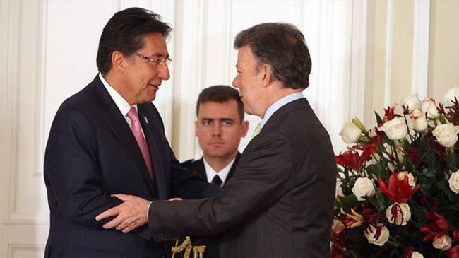 El presidente dijo que Néstor Humberto Martínez siempre ha tenido las puertas abiertas en el Palacio. Foto: Colprensa