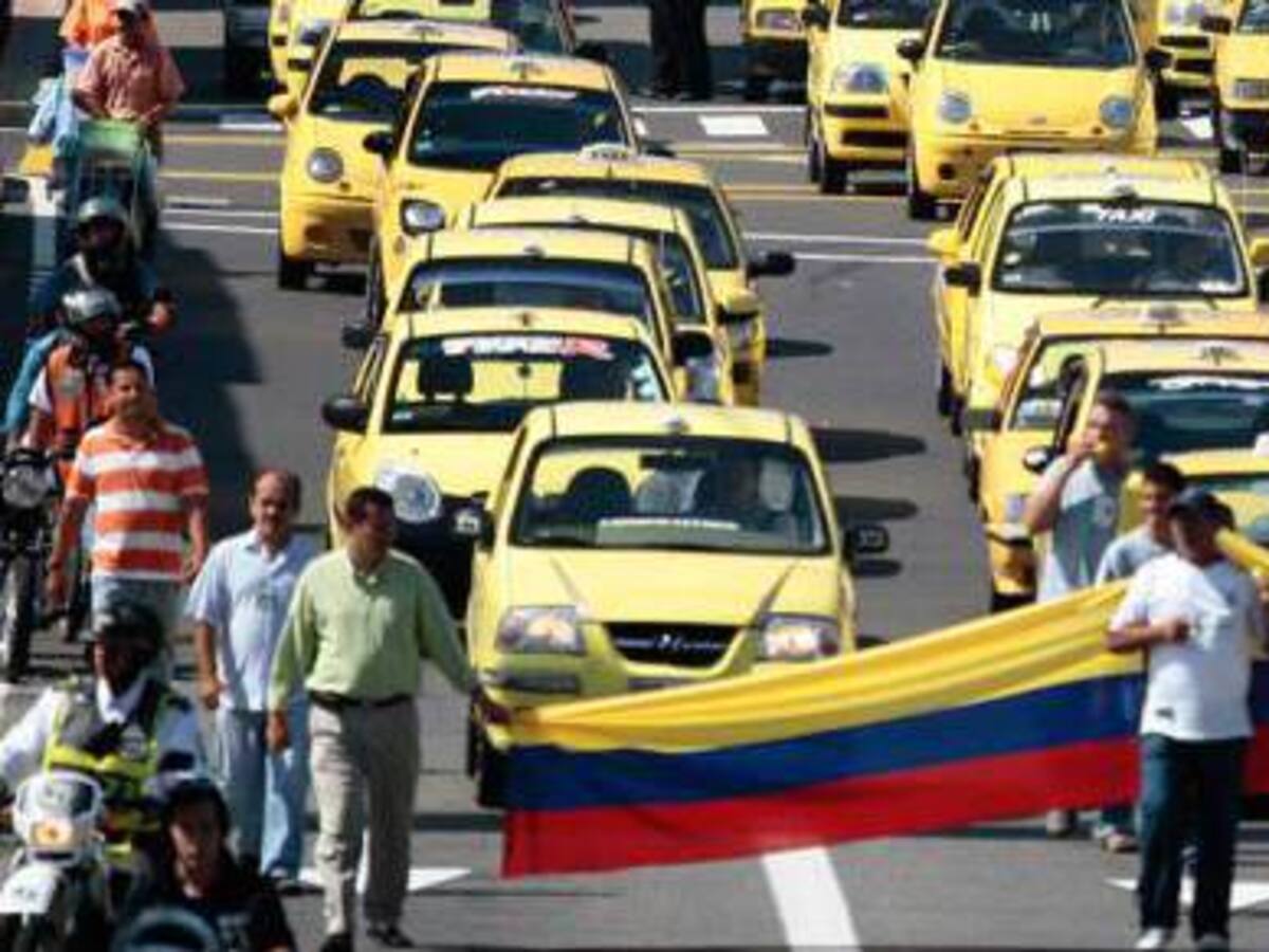 Taxistas se suman a la marcha por la familia convocada por iglesias cristianas