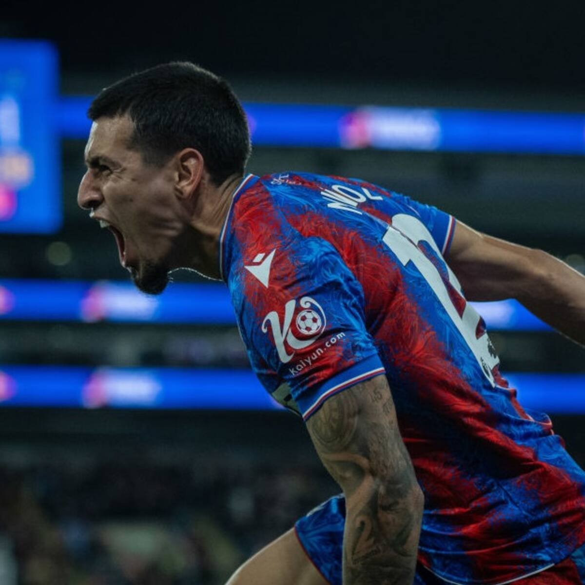 Video: Golazo de Daniel Muñoz con el Crystal Palace al Manchester City