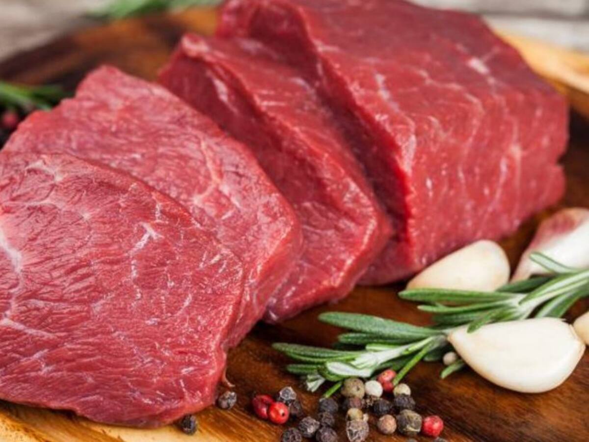 Sin luz comerciantes de carne en plaza del norte Tunja