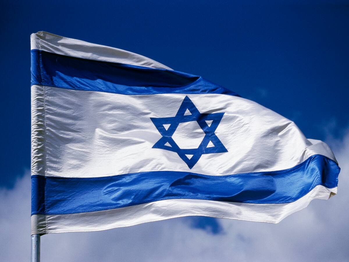 Israel detectó 30 cohetes desde el Líbano tras confirmar muerte de comandante de Hizbulá