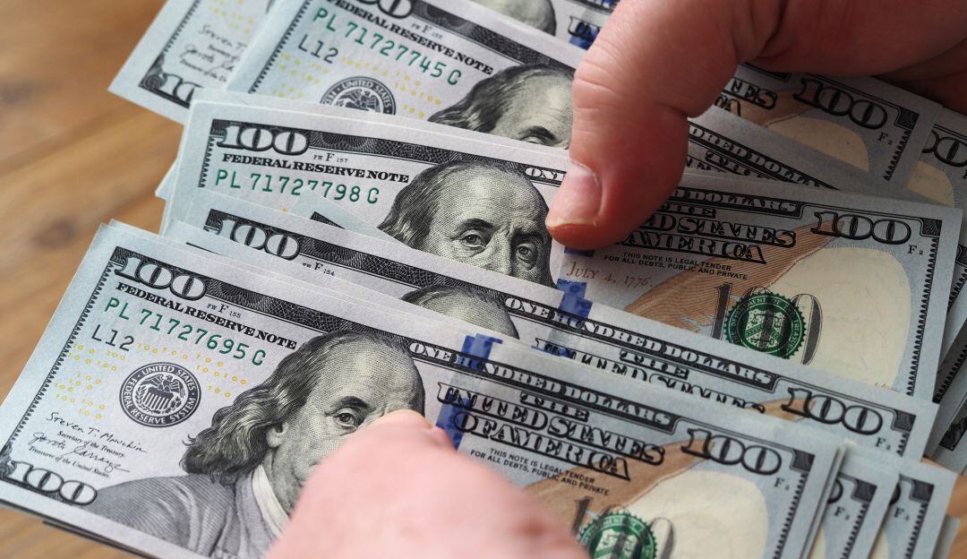 Dólar estadounidénse. 