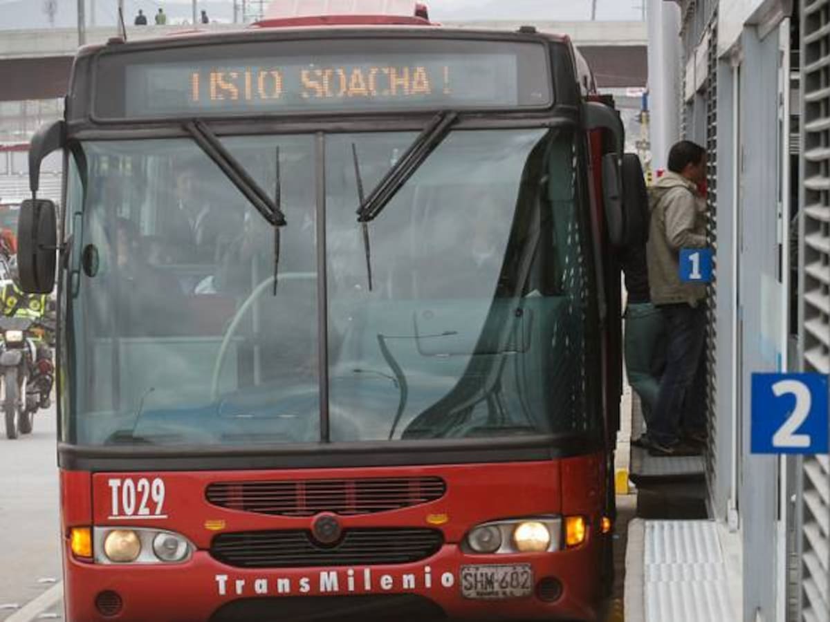 A mitad de este año podría haber nuevos buses de Transmilenio en la fase I