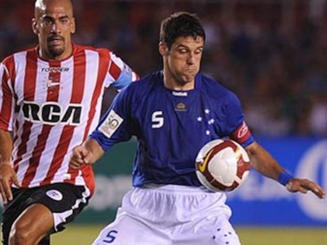 Cruzeiro y  Estudiantes de La Plata disputan este miercoles la final de la Copa Libertadores