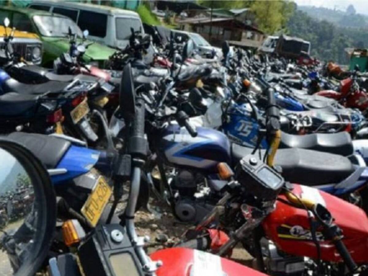 Con documentos falsos estarían reclamando vehículos inmovilizados