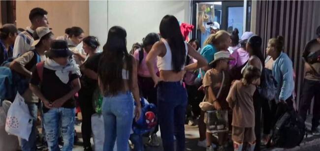 Debido a enfrentamientos, desplazados llegan a Segovia, Antioquia. Foto: Cortesía
