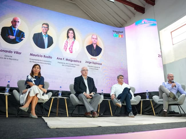 Panel El gran reto del crecimiento en medio de la reconstrucción | Foto: Caracol Radio
