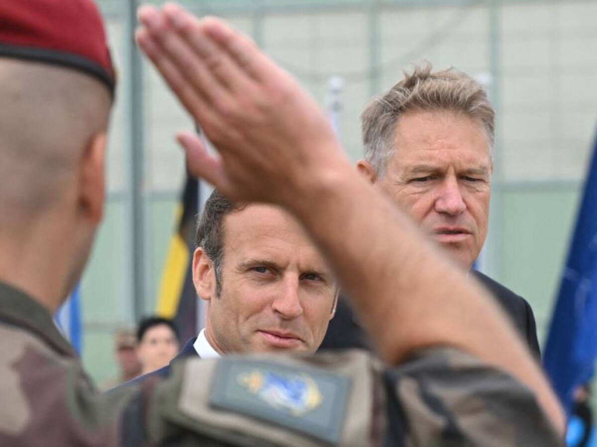 Macron pide retomar conversaciones de paz entre Rusia y Ucrania