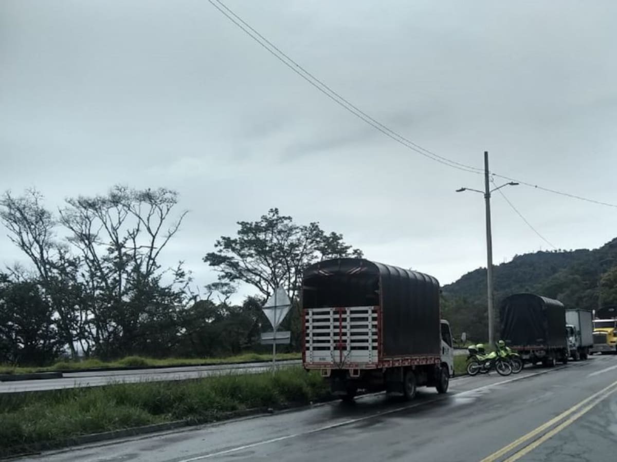 Transportadores fuertemente afectados por cierre de la vía a la Línea