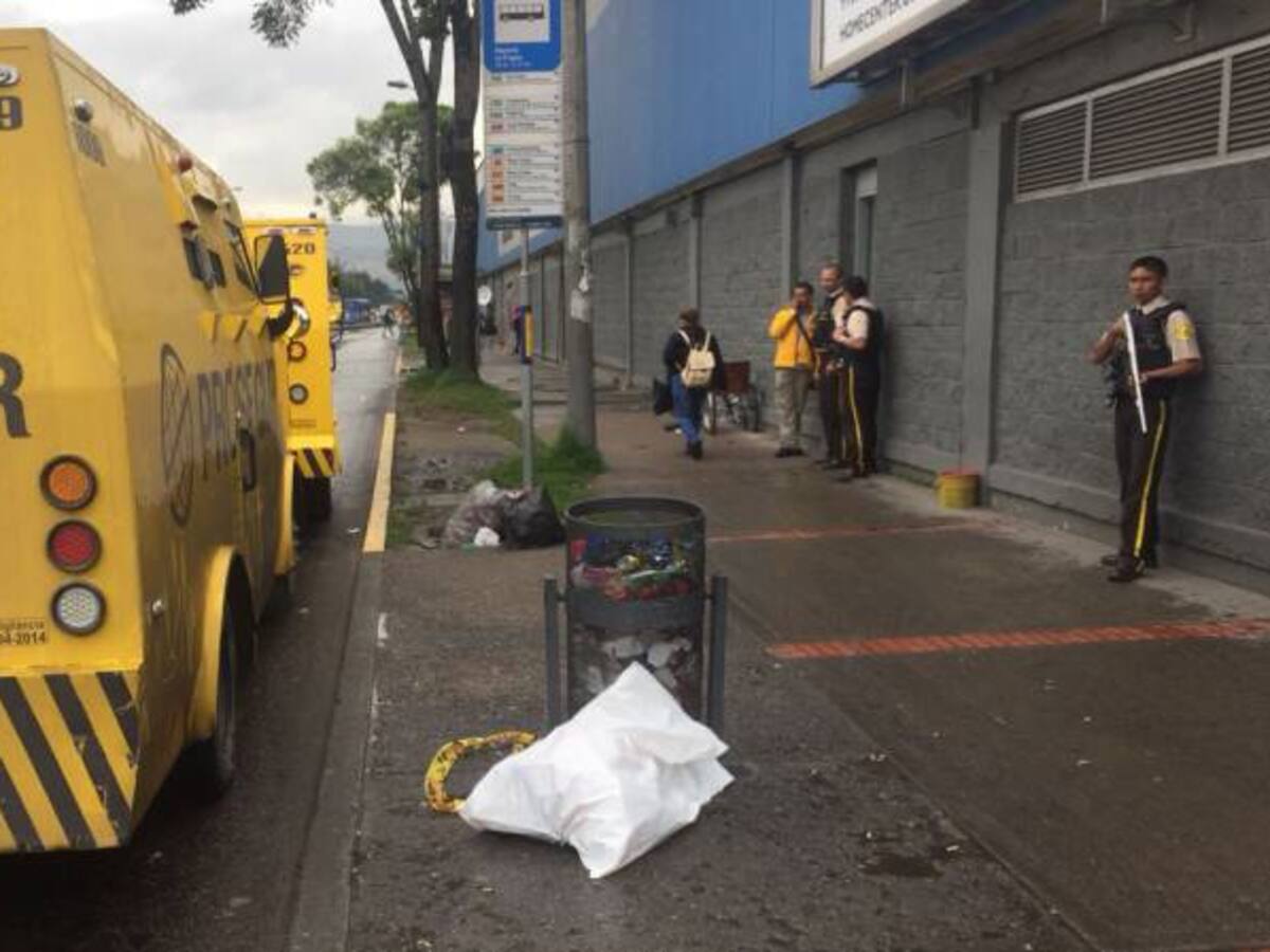 Ladrones roban carro de valores y sólo se llevan $600.000 en monedas de 50