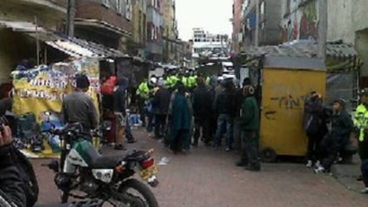 Cuatro capturados y un policía herido deja operativo en el Bronx
