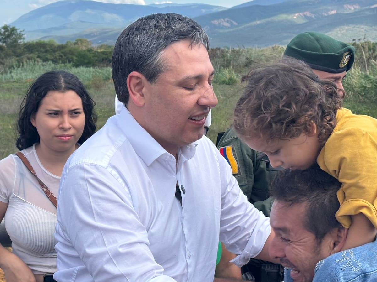 “Hay que cerrar las trochas y tener una frontera ordenada”: Mauricio Lizcano, candidato presidencial