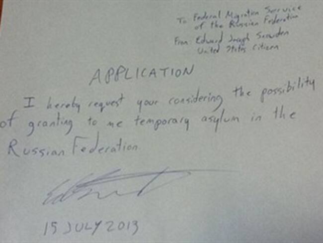 La solicitud de asilo a Rusia firmada por Snowden