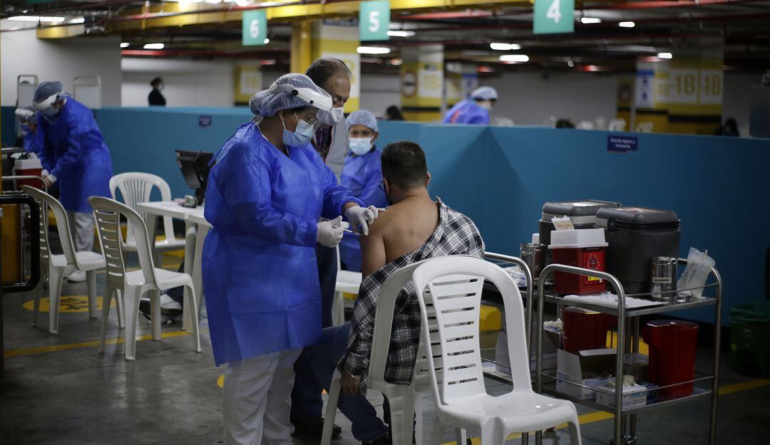 Punto de vacunación contra COVID-19