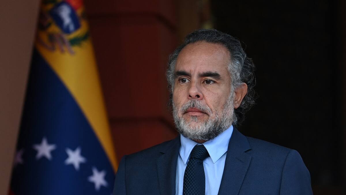 CTI de la Fiscalía investiga negocios del ministro Armando Benedetti y el empresario Ricardo Leyva