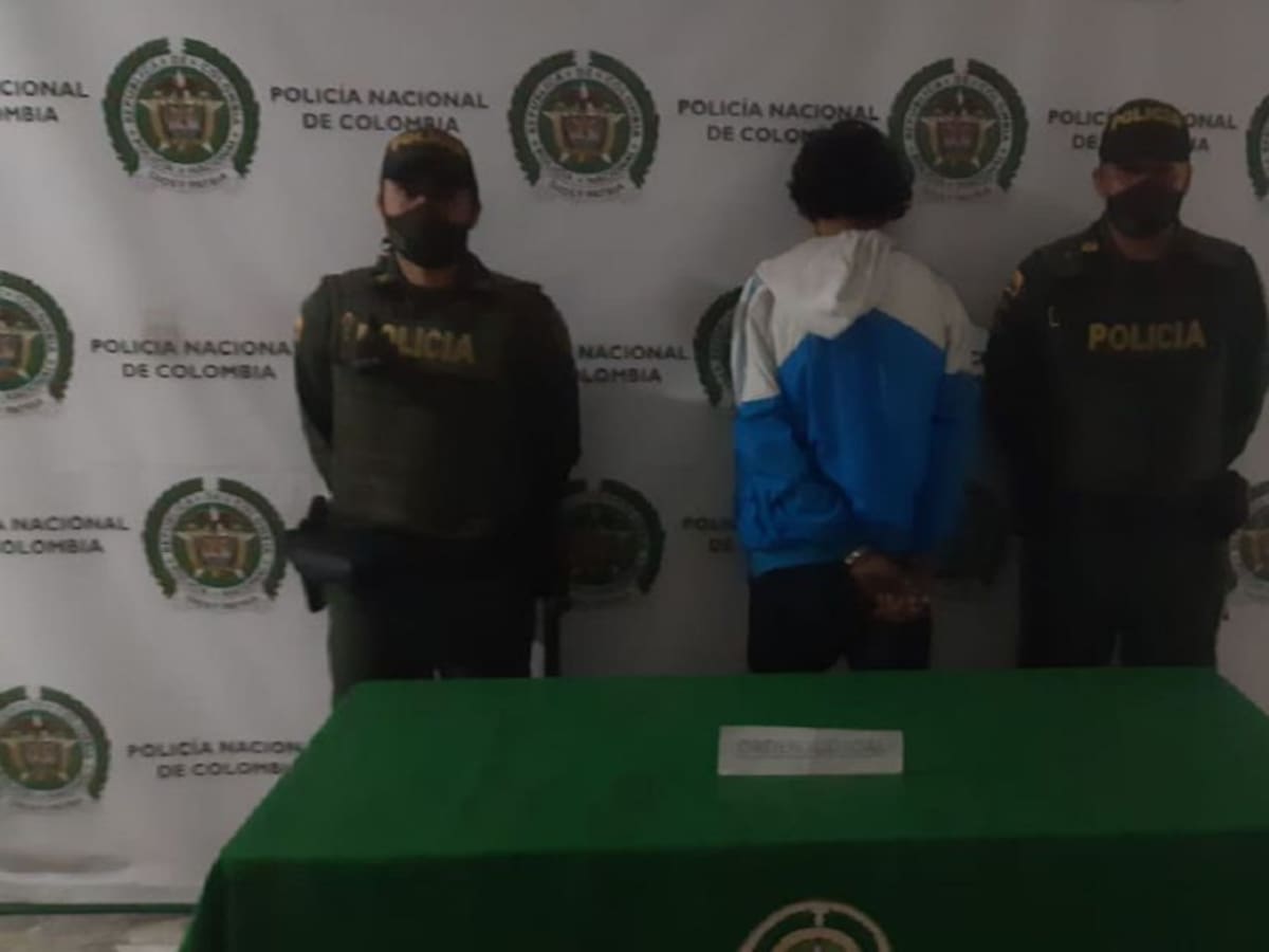 Detenido hombre que se había escapado por el techo del CAI de Fátima