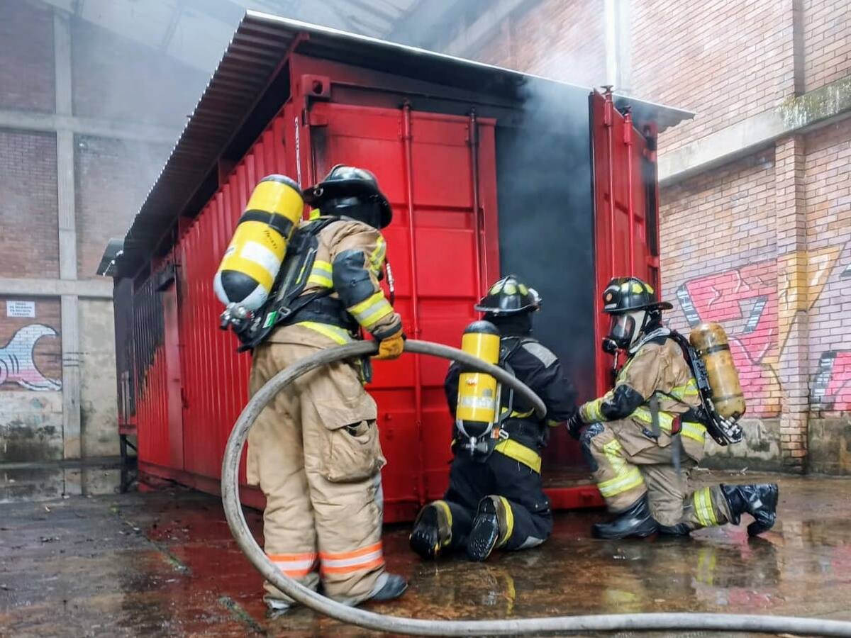 Cuerpo de Bomberos de Cartagena continúa fortaleciendo su capacidad operativa