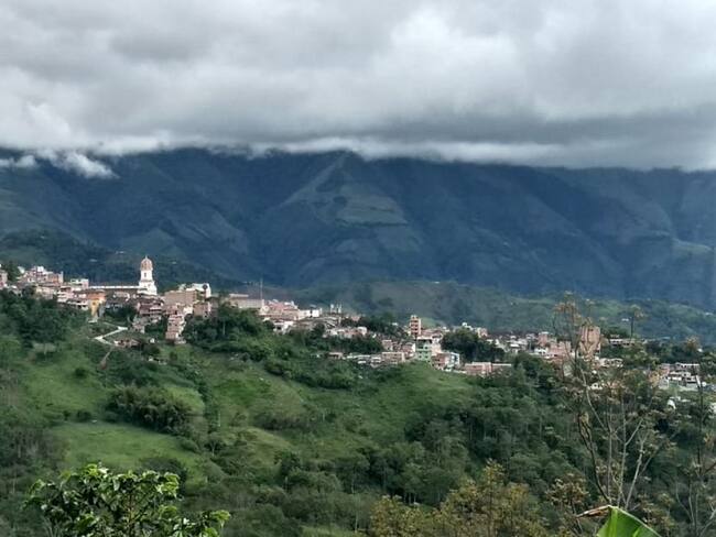 Grupo ilegal amenaza con minar veredas de Ituango, Antioquia