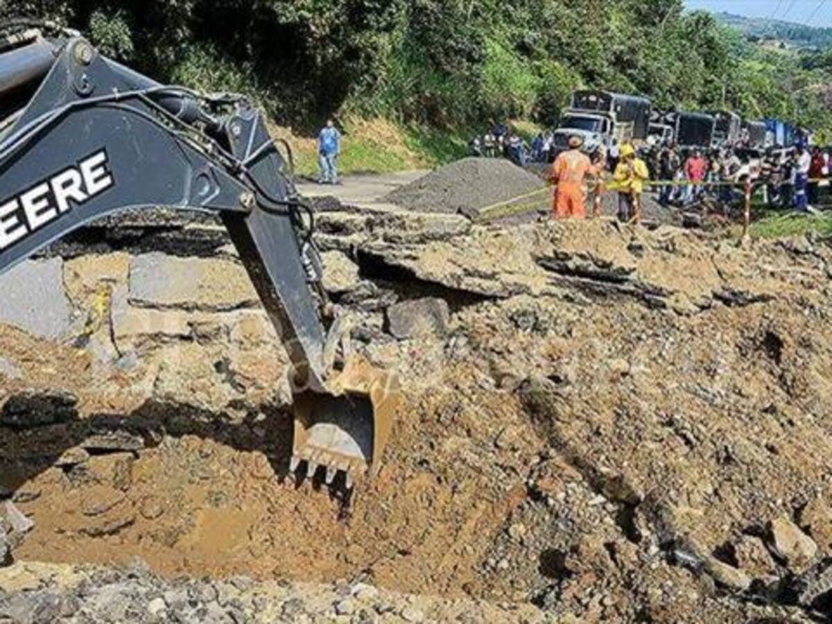 Nuevo atentado vuelve a incomunicar departamentos de Guaviare y Meta