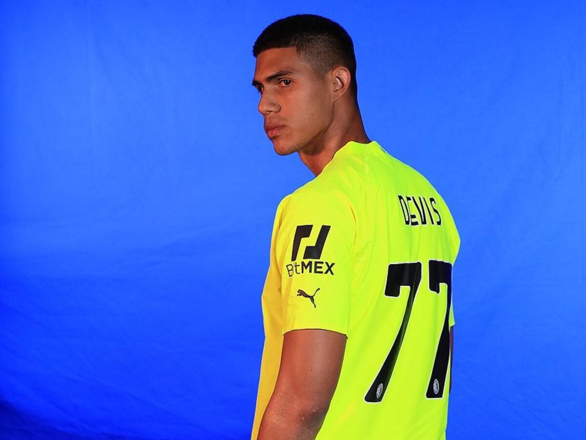 Pioli sobre Devis Vásquez: “Tiene buena presencia y personalidad”