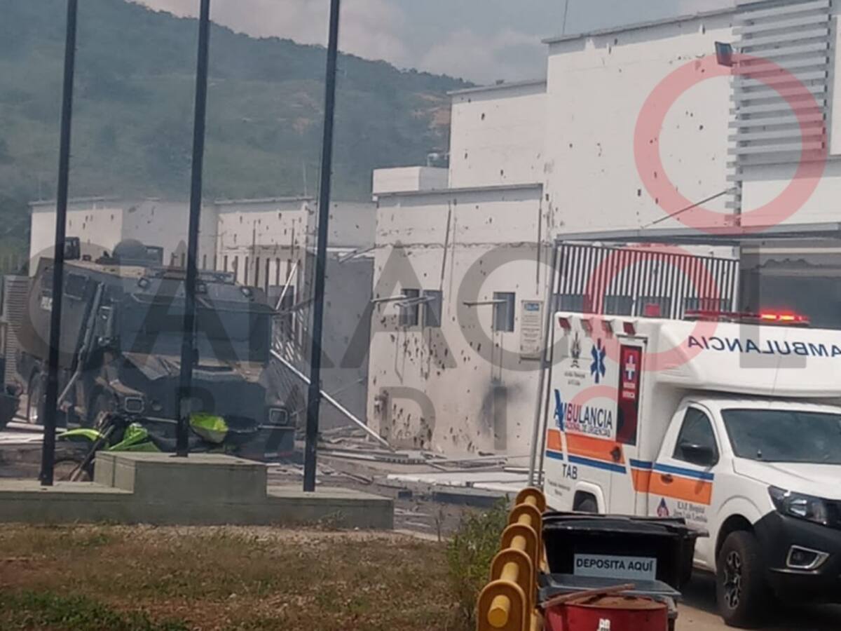 VIDEO: Policías heridos por vehículo con explosivos en Norte de Santander