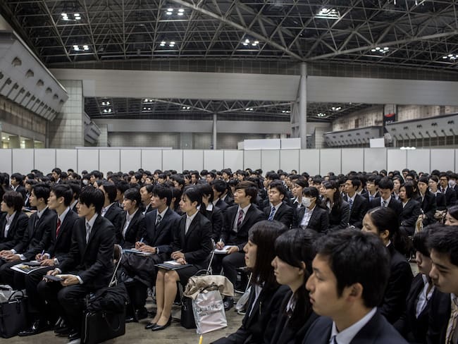 Feria de empleo para jóvenes en Japón. 
(Foto: Chris McGrath/Getty Images)