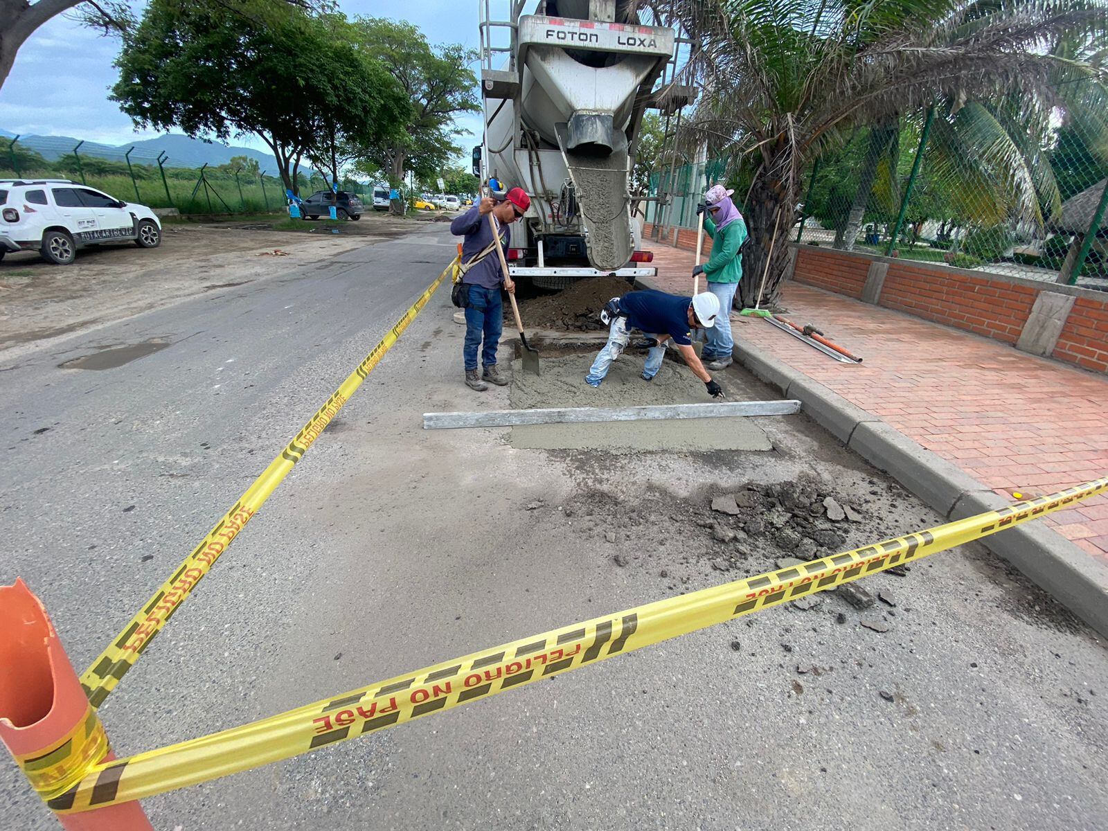 Recuperación Vía Aeropuerto Simón Bolívar . Alcaldía de Santa Marta
