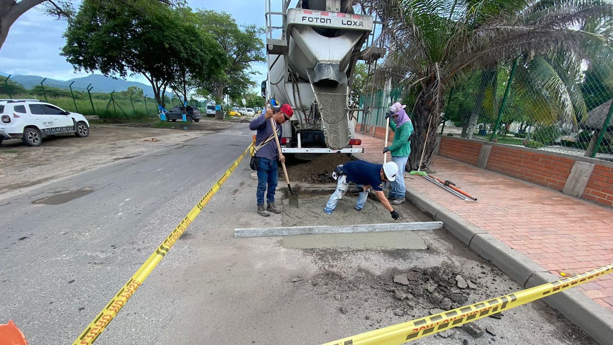 ¡No más huecos! Inician obras en la vía al Aeropuerto Simón Bolívar de Santa Marta