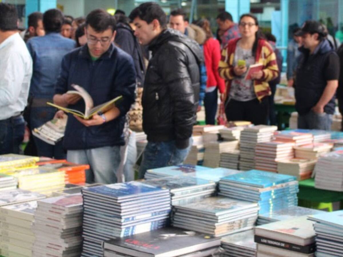 ¿No sabes que regalar en Navidad? Encuentra el regalo perfecto en el Gran Outlet de Libros