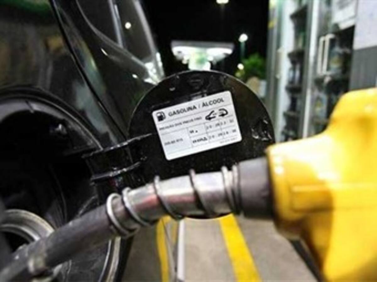 Aumenta el precio de la gasolina en 100 pesos
