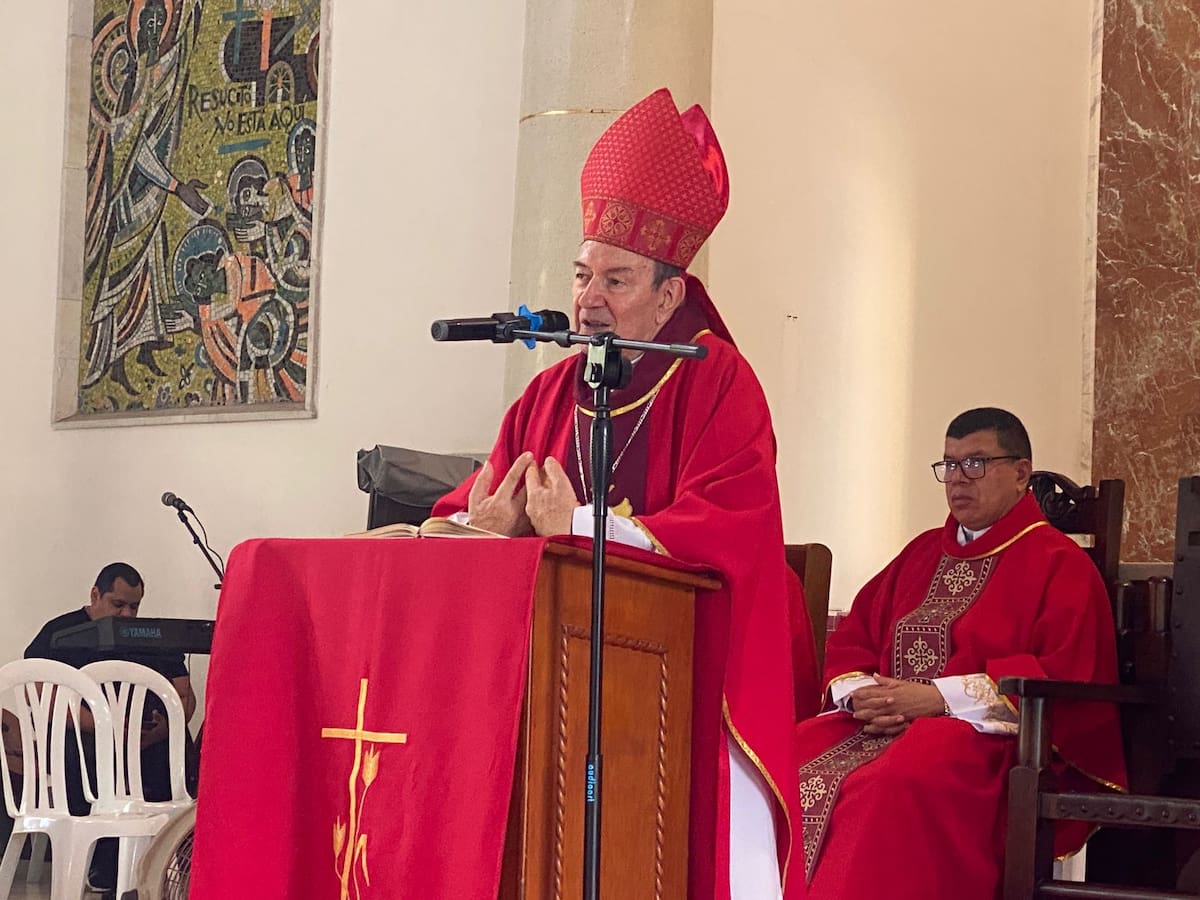 “La fe no termina en Semana Santa”: obispo llama a vivir el amor y rechazar la violencia