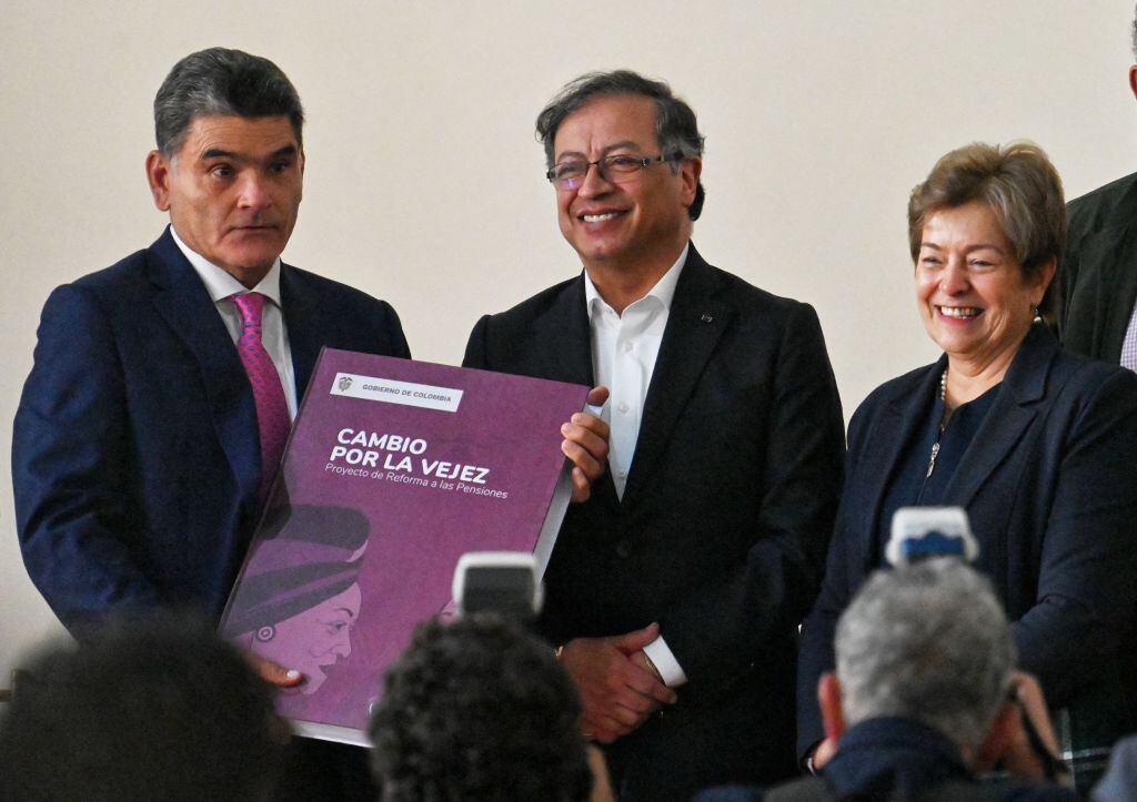Radicación de la reforma pensional en el Congreso por el presidente Gustavo Petro. (Foto: Juan Barreto / AFP) (Photo by JUAN BARRETO/AFP via Getty Images)