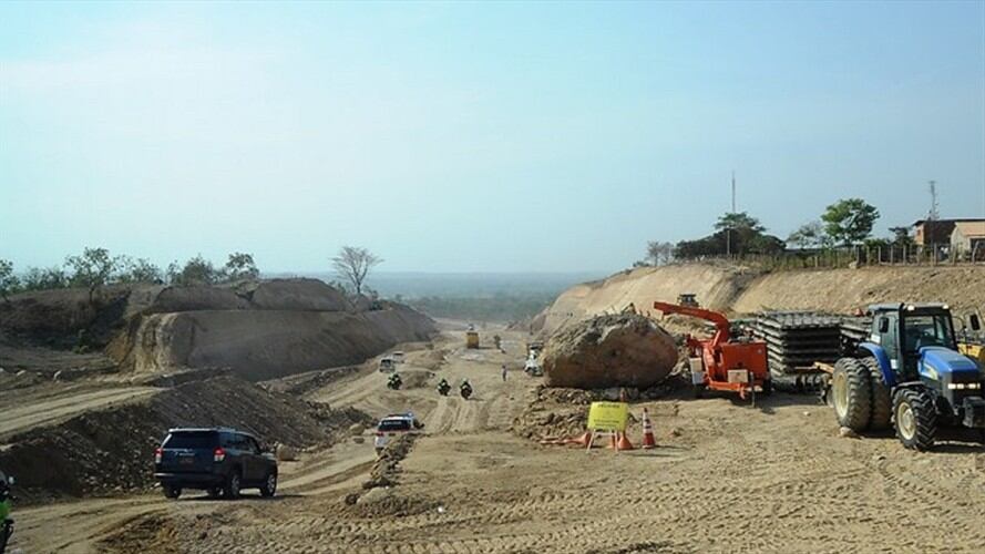 Ruta del Sol - Sector II en el tramo que cruza el municipio de San Martin. Foto: Colprensa