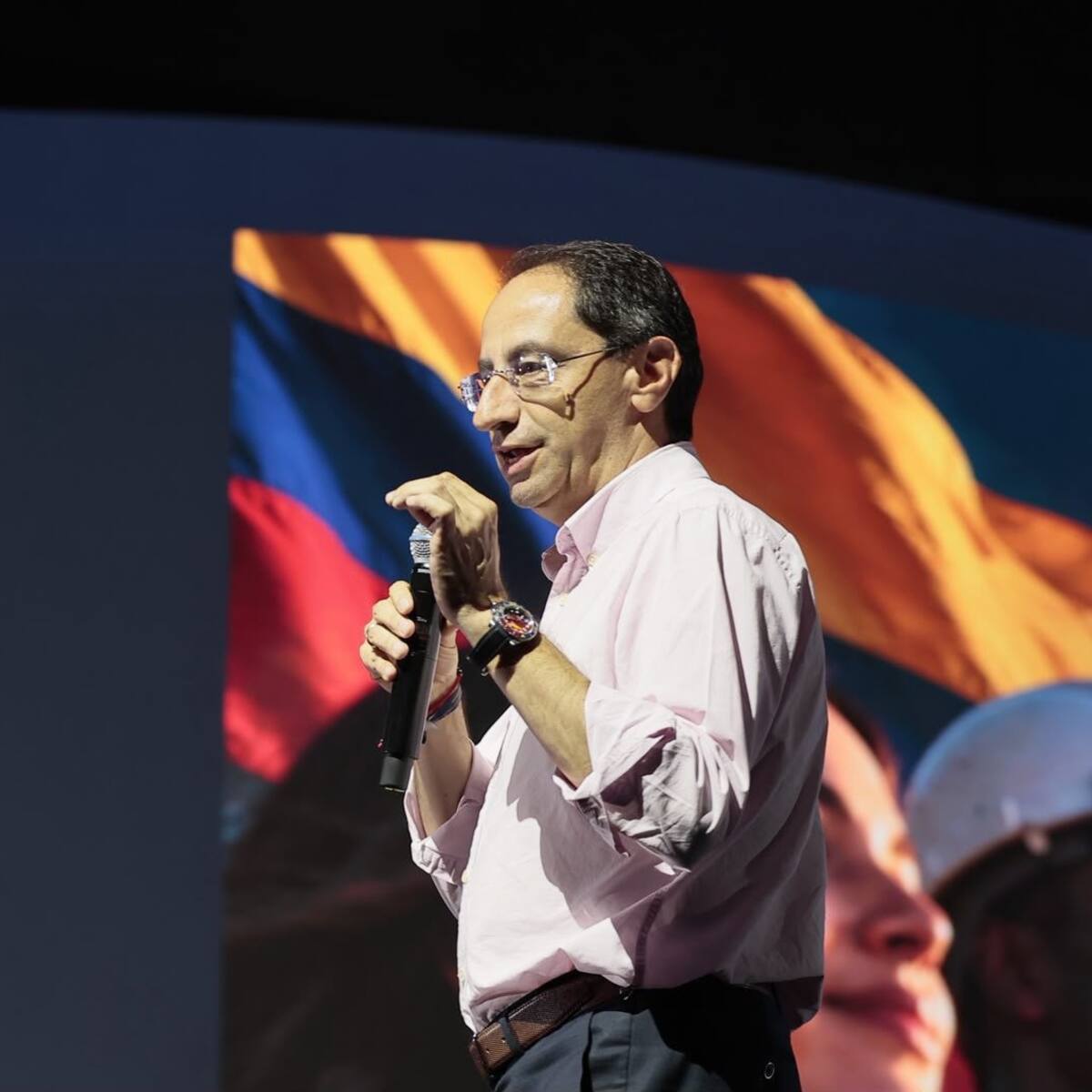 Vicepresidente pide acelerar las finanzas abiertas para combatir el ‘gota a gota’ en Colombia