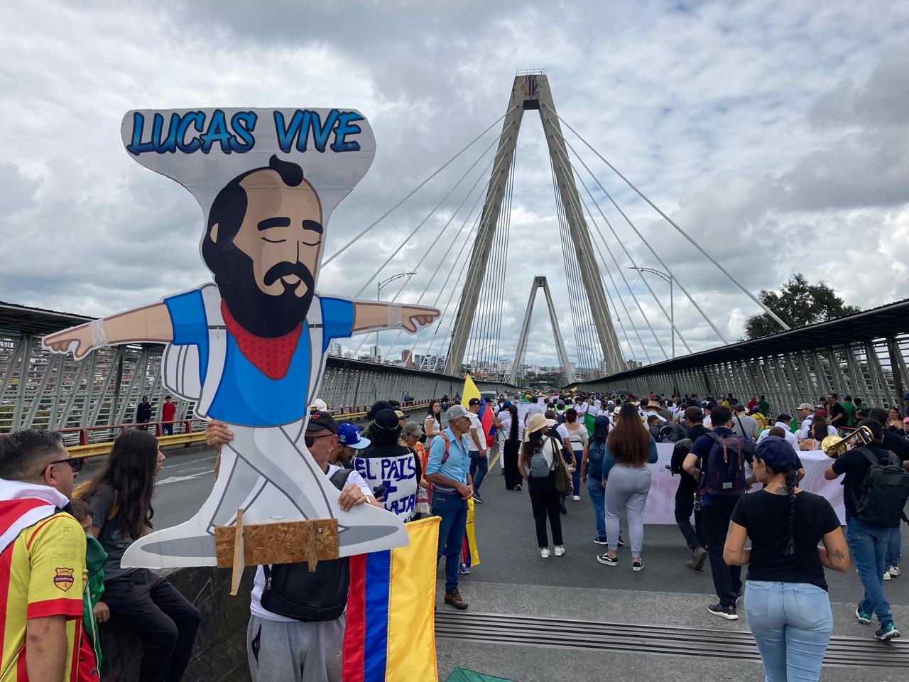 Conmemoración, cuatro años de la muerte de Lucas Vllla (foto: Caracol Radio)