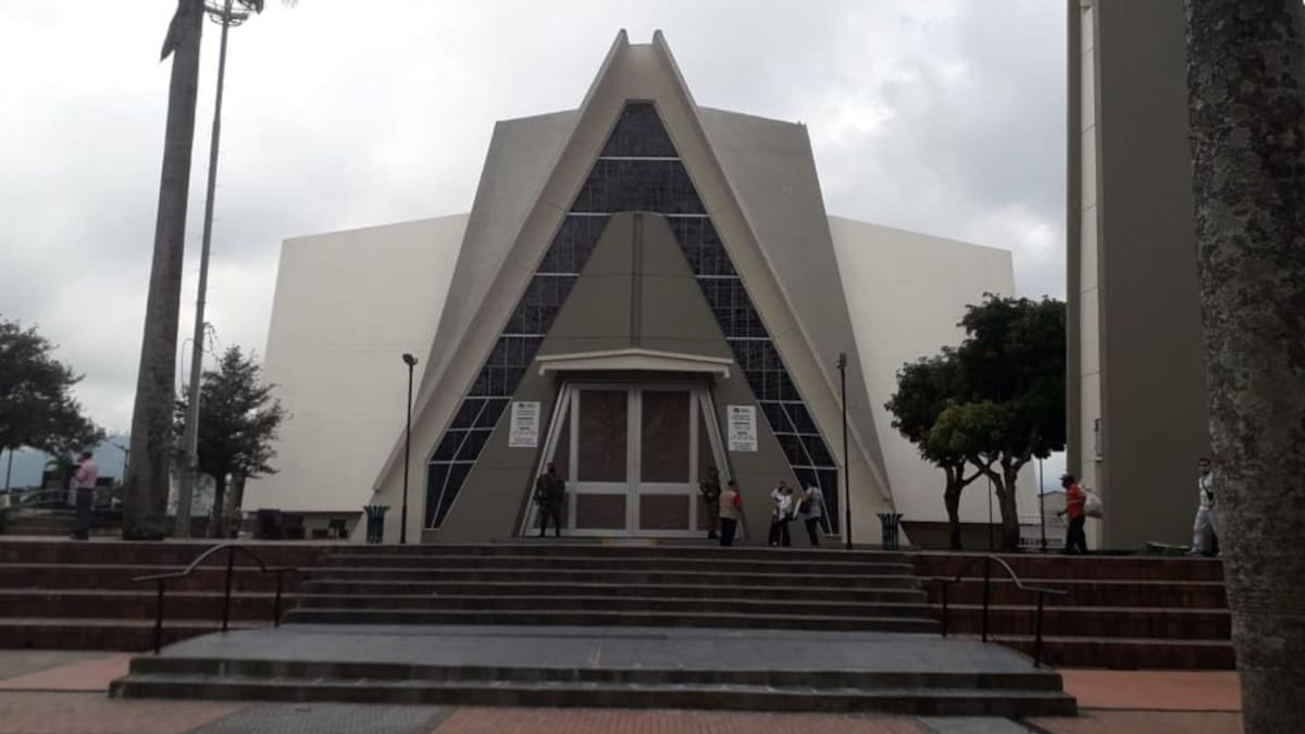 Armenia autorizó plan piloto de reapertura para las iglesias