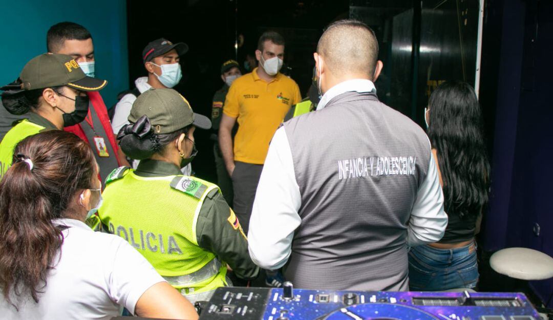 El decreto tuvo en cuenta la considerable disminución de casos de COVID-19 y de ocupación de camas UCI que está en el 60%