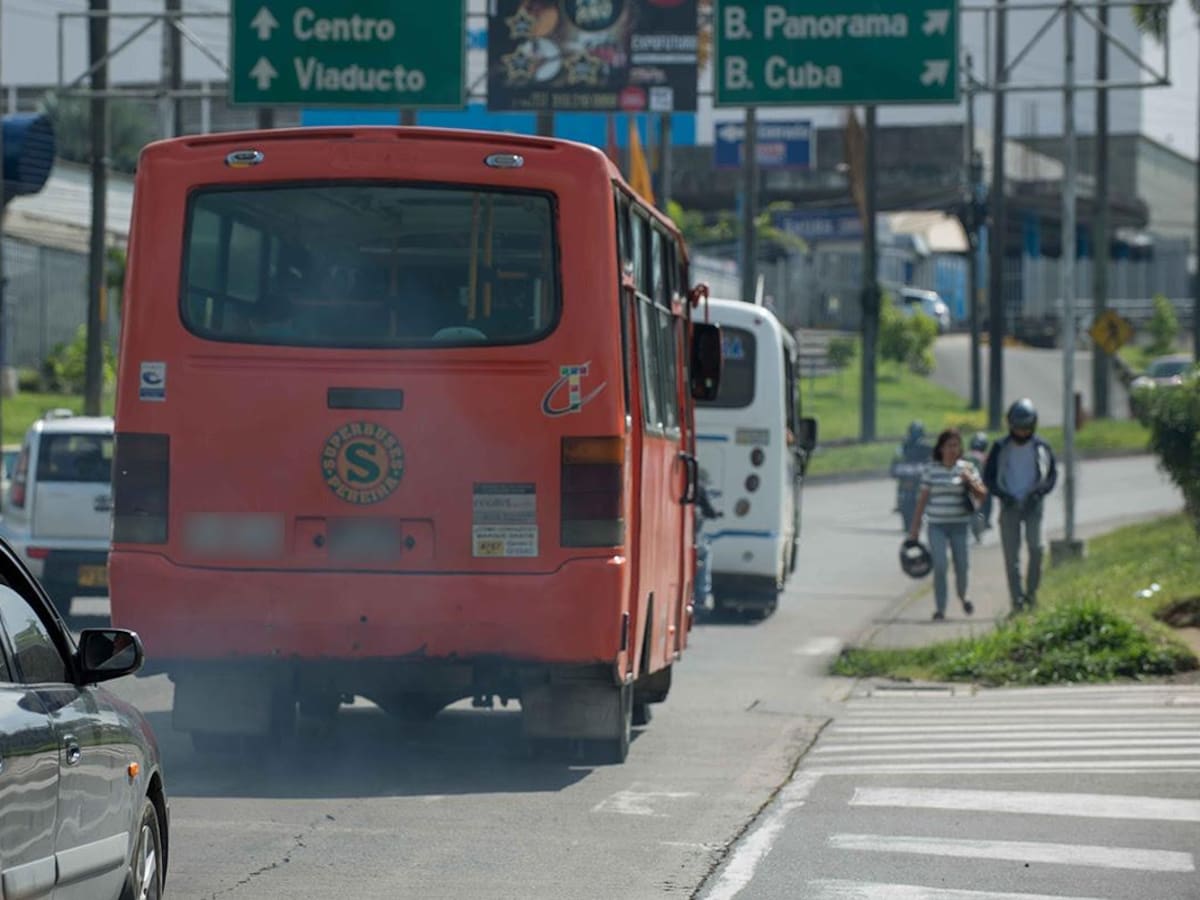 Más del 50 % del transporte público en Pereira no pasa la prueba de emisión de gases