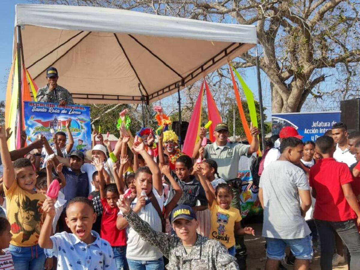 Armada Nacional participó en XVI Festival del Barrilete en Santa Rosa