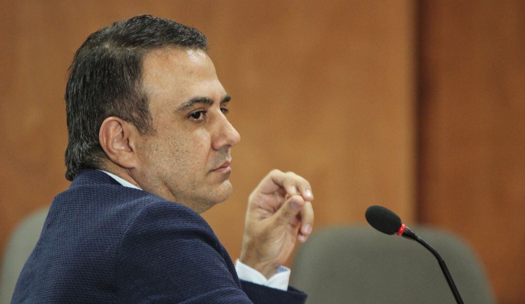 Exgobernador Edwin Besaile, investigado por corrupción