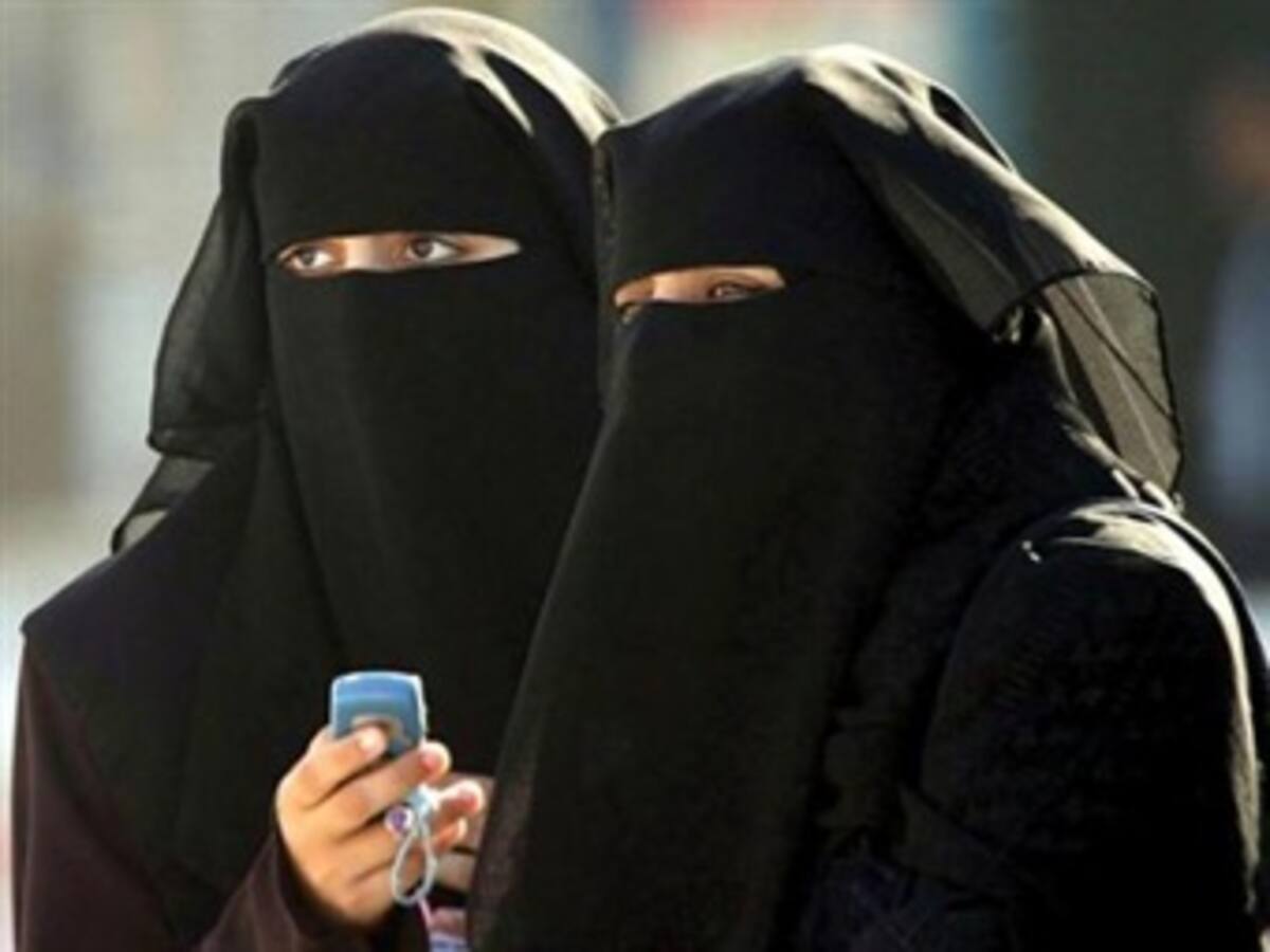 Francia presentará un proyecto de ley contra el burka en mayo