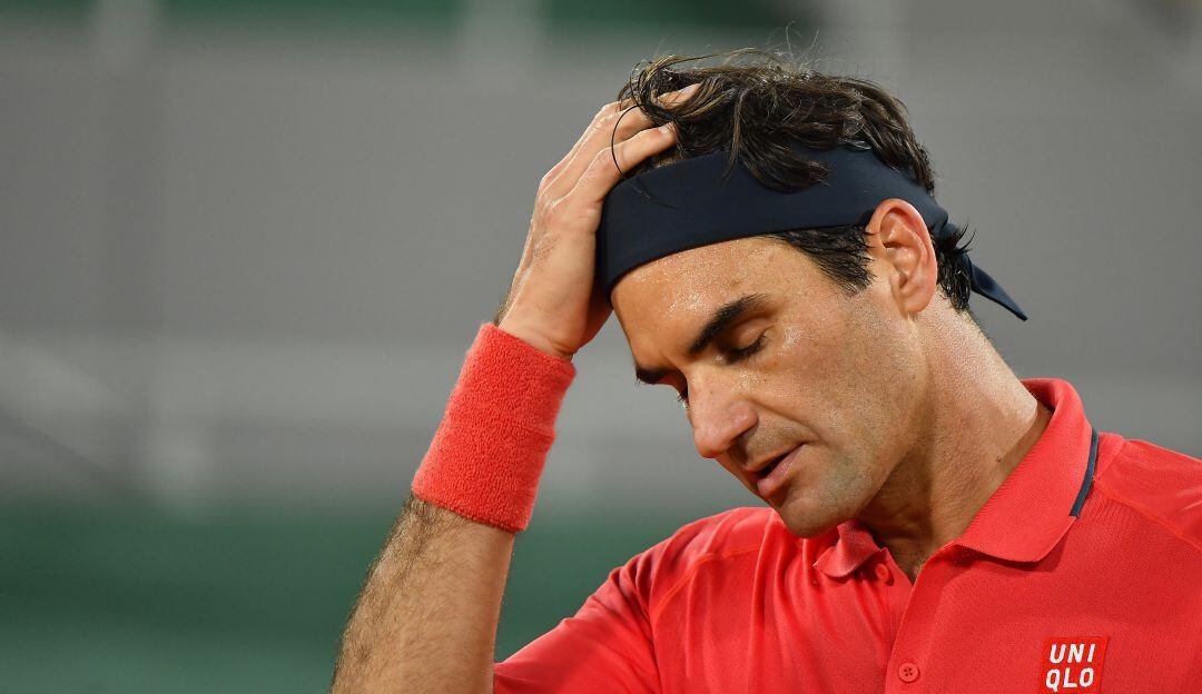 Roger Federer se retira de Roland Garros tras clasificar a octavos de final