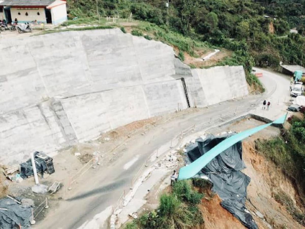 Obras de infraestructura vial en Caldas por la temporada invernal