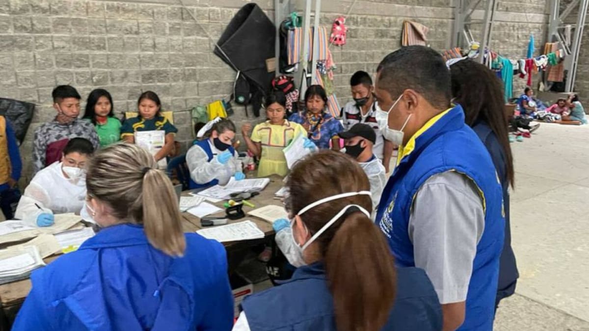 Autoridades de Risaralda atienden desplazamiento masivo de indígenas