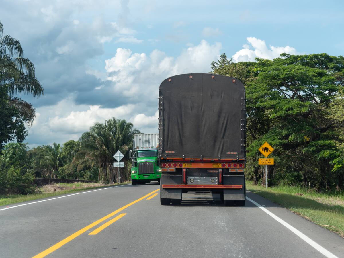 Pese a inversiones que hará el Gobierno en seguridad y vías, transportadores de carga en Nariño seguirán en asamblea permanente