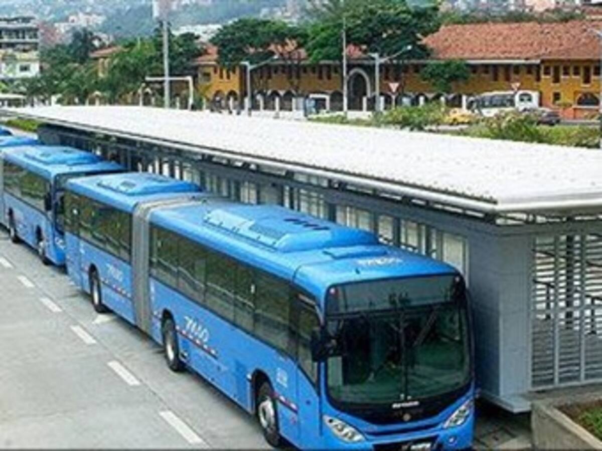 Contraloría advierte graves irregularidades en la construcción de Transcaribe